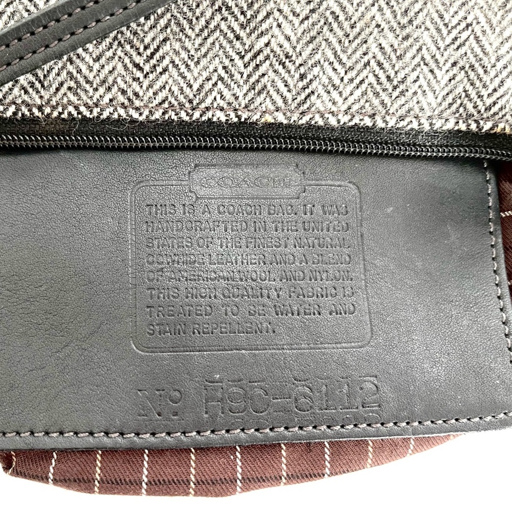 COACH VINTAGE BLEECKER TWEED DEMI ZIP, No. 6112 - Picture 3 of 10